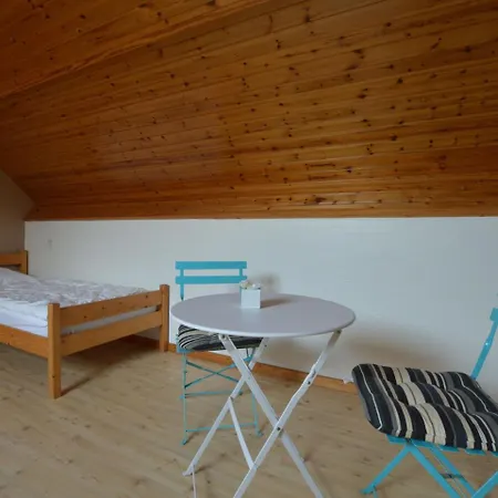 Modern Holiday In Robertville With Garden * Waimes
